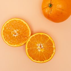 Bio-Orangenkiste direkt vom Baum