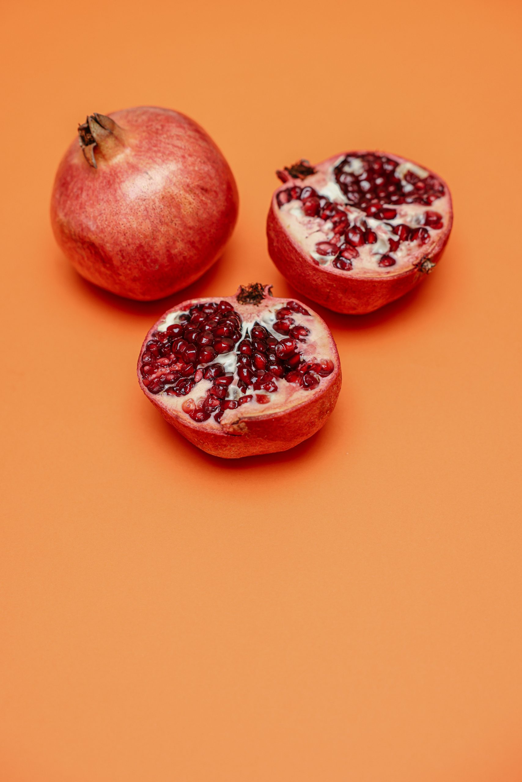 Bio-Granatäpfel direkt vom Baum