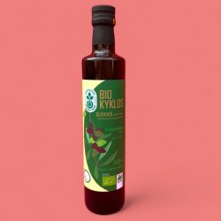 Kyklos Bio-Olivenöl Flasche von Vorne vor rosa Hintergrund